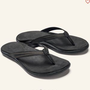 Olukai Aukai woman’s everyday leather black sandals size 10